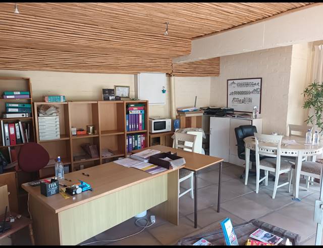 29M² OFFICE TO LET IN SCOTT ESTATE